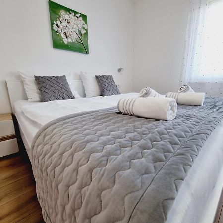 קרק Apartman Maslina מראה חיצוני תמונה